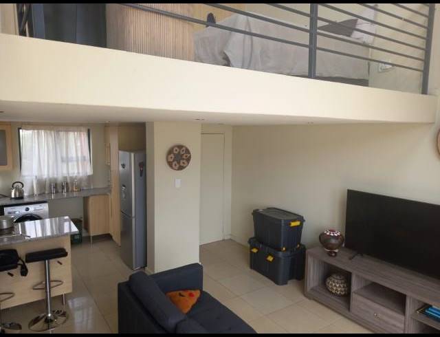 1 BEDROOM APARTMENT FOR SALE IN ROOIHUISKRAAL NORTH